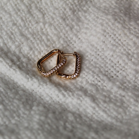 Gold Oval Pave Simulated Diamond Huggie Hoop Earring - Picture 5 of 6